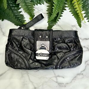 GUESS WRISTLET